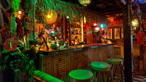 Arnold's Beach Bar & Grill
